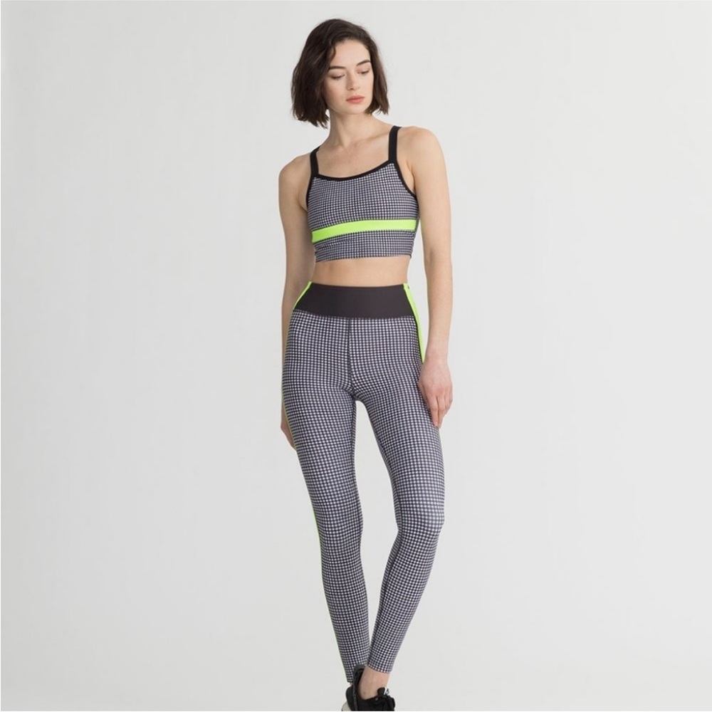 NYLORA Set in Black Checkered Design with Splash of Green